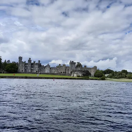 Whitethorn Lodge, Bed & Breakfast, Lackafinna Cong